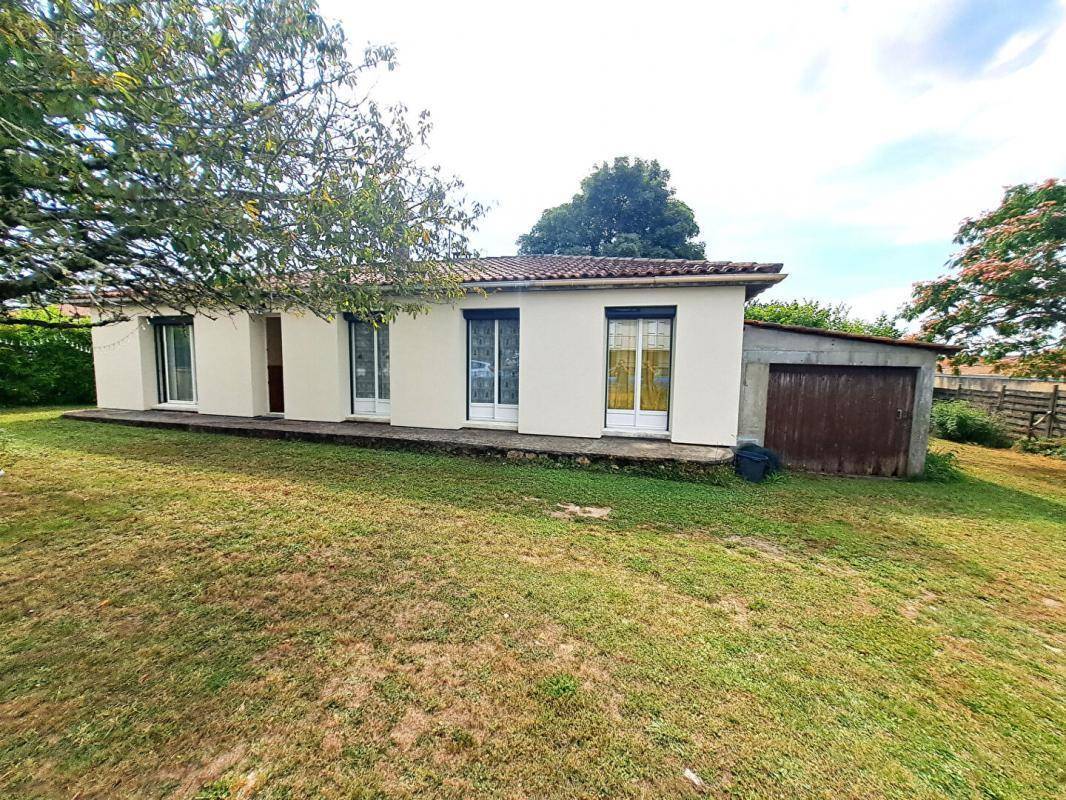 Maison à MONTIGNAC-CHARENTE