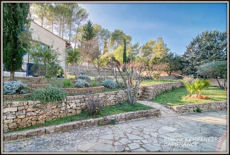 Maison à LORGUES