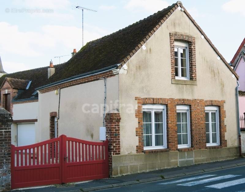 Maison à DANZE