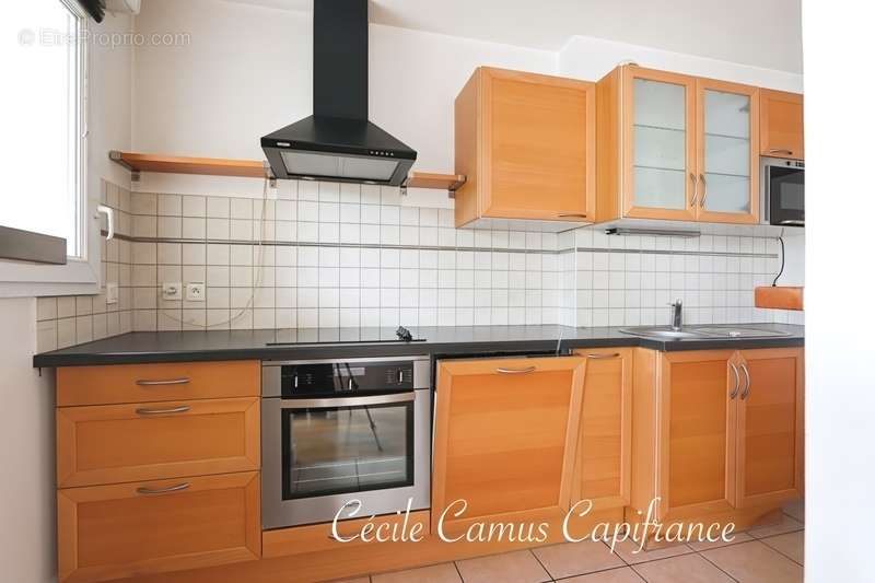 Appartement à COURBEVOIE