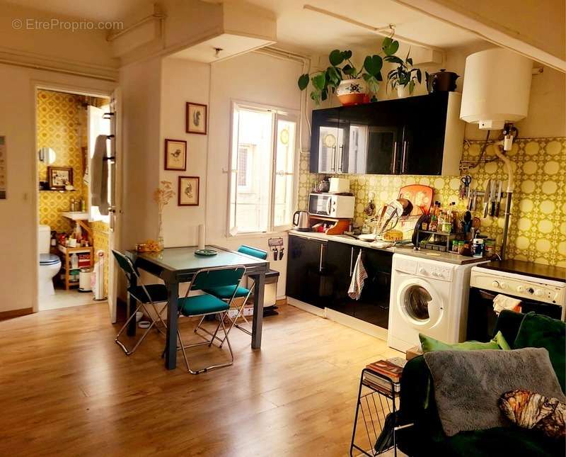 Appartement à MARSEILLE-2E