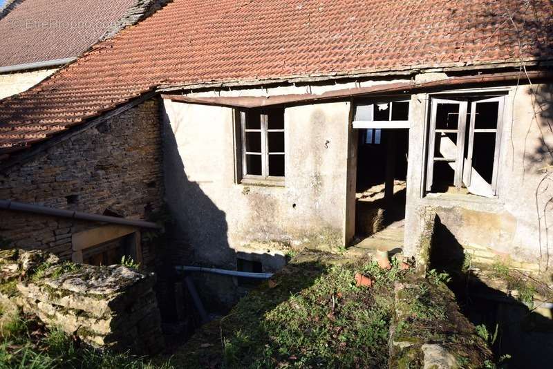 Maison à SAINT-GENGOUX-LE-NATIONAL