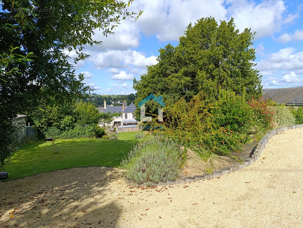 Maison à VILLEDIEU-LES-POELES