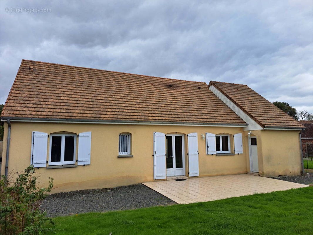 Maison à SAINT-CALAIS