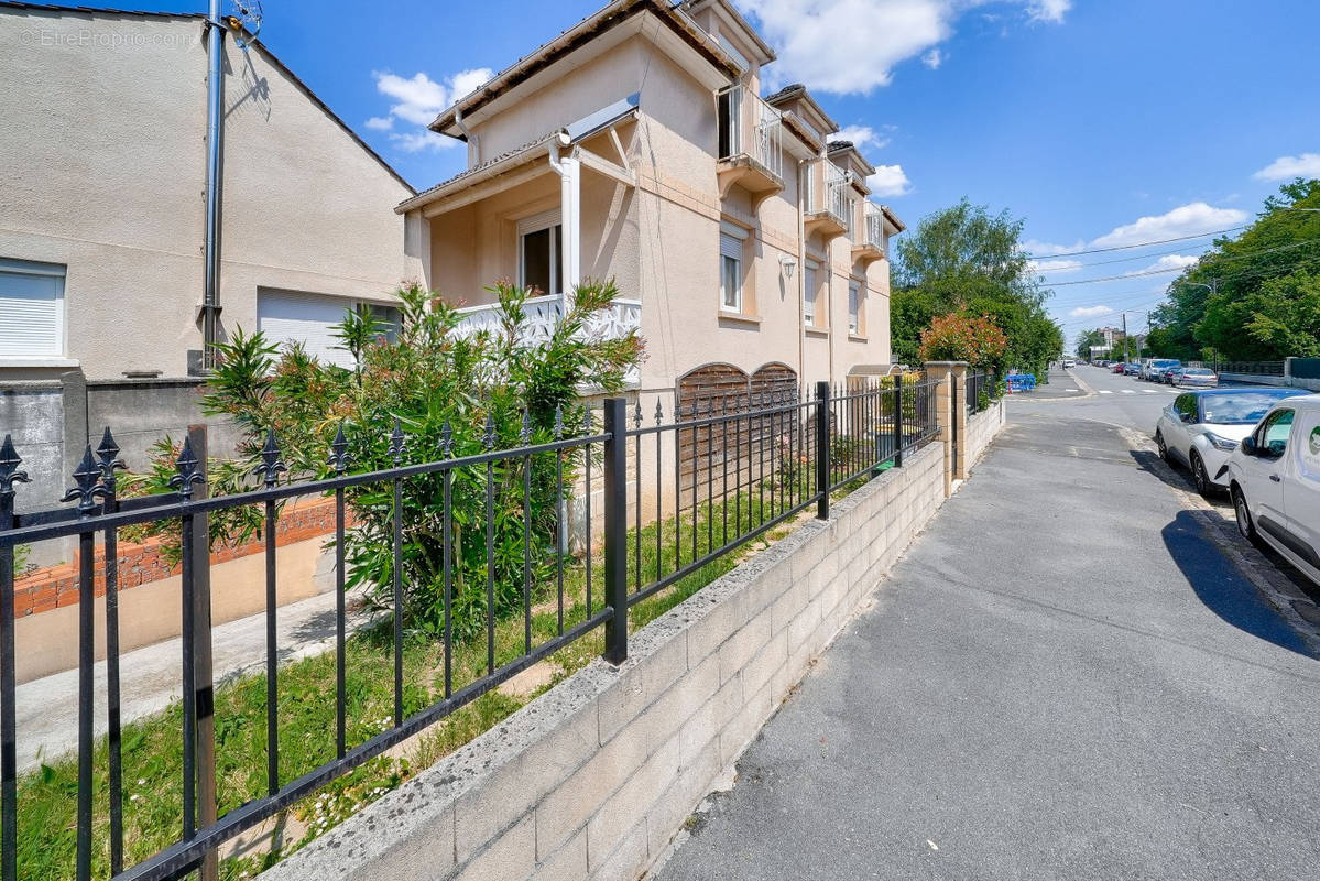 Maison à CHELLES