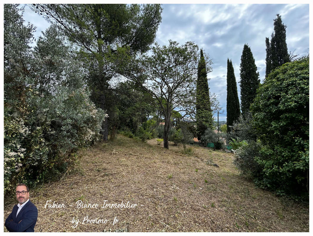 Terrain à DRAGUIGNAN