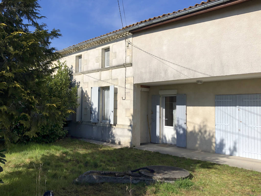 Maison à MARCILLAC