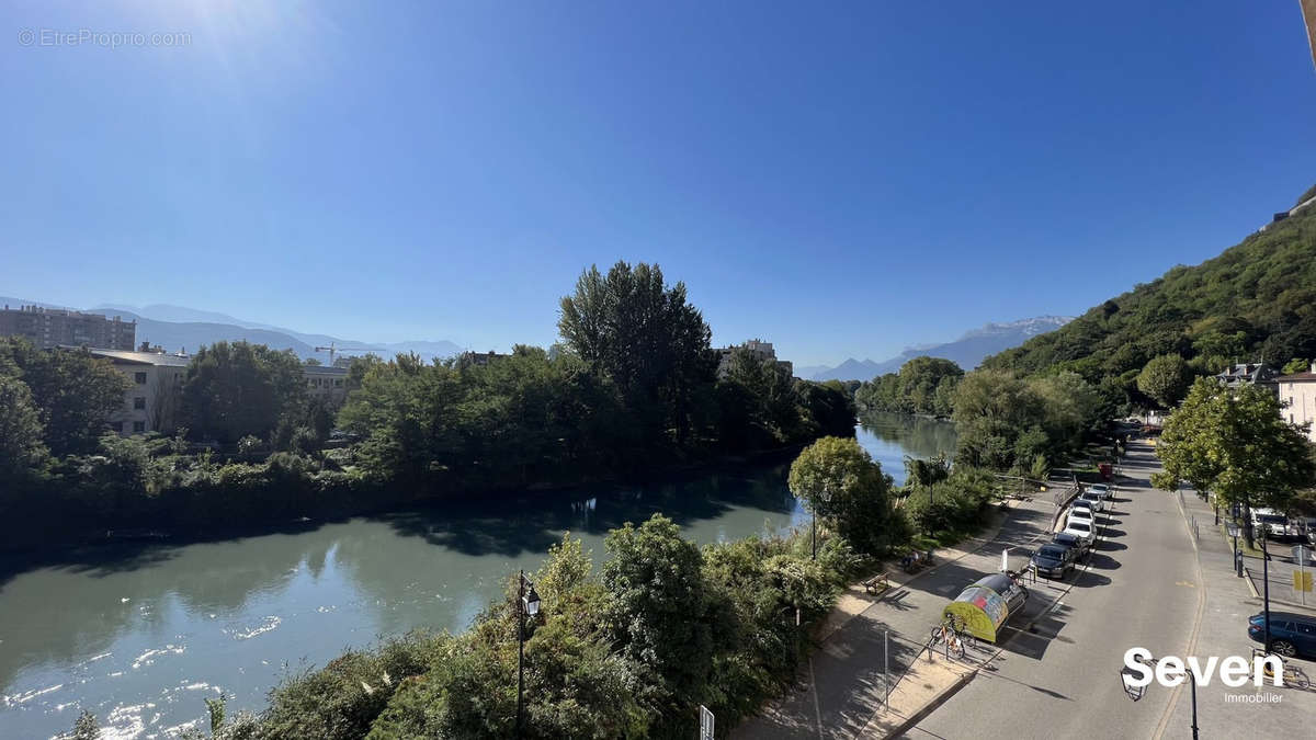 Appartement à LA TRONCHE