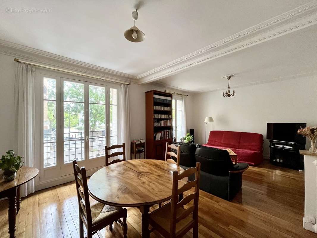 Appartement à PARIS-15E