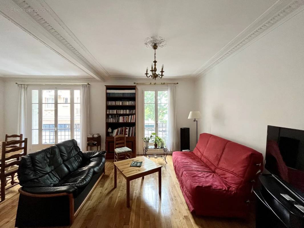 Appartement à PARIS-15E