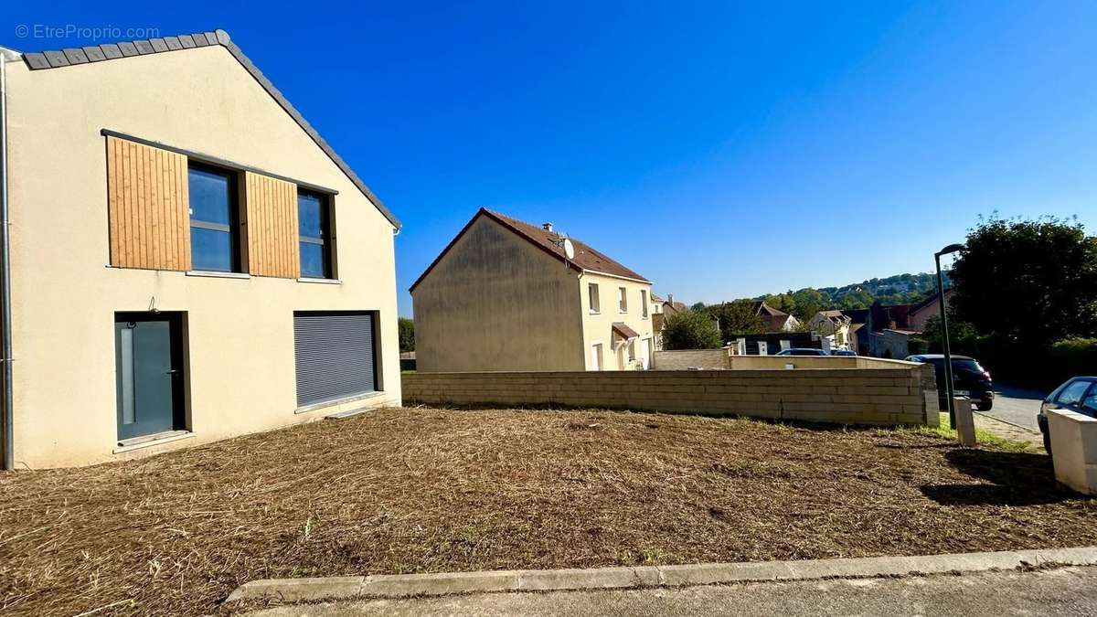 Maison à MANTES-LA-JOLIE