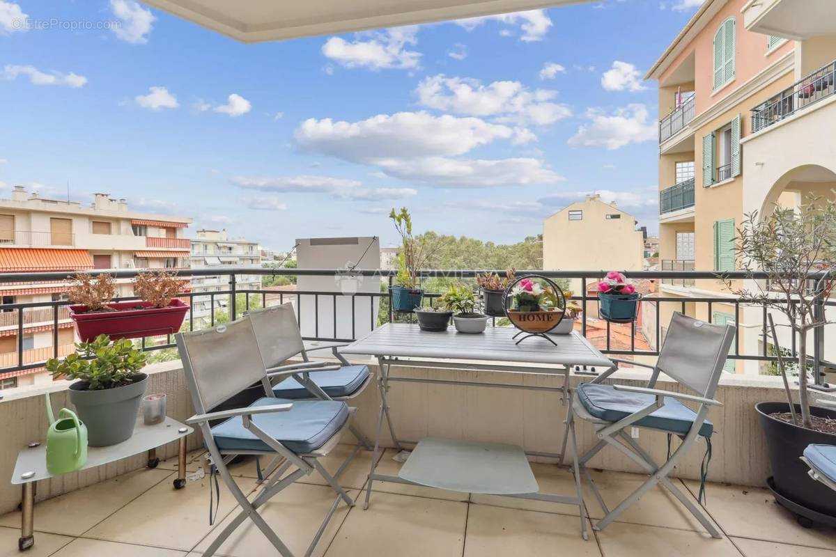 Appartement à CAGNES-SUR-MER