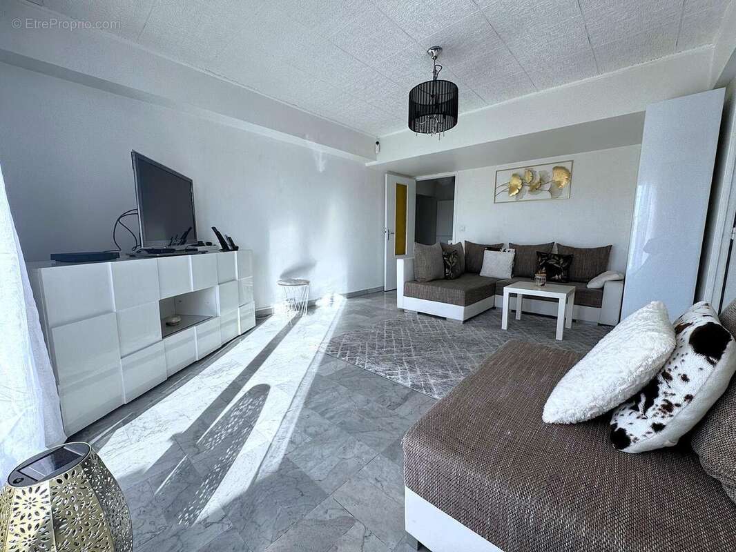   - Appartement à NICE