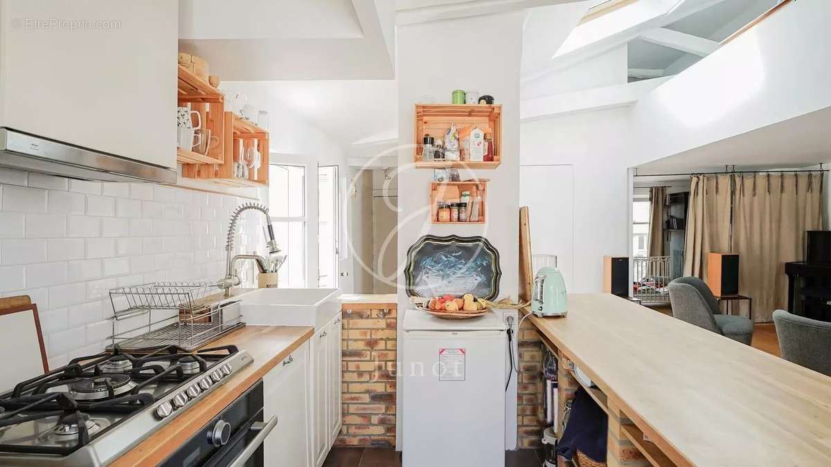 Appartement à PARIS-10E