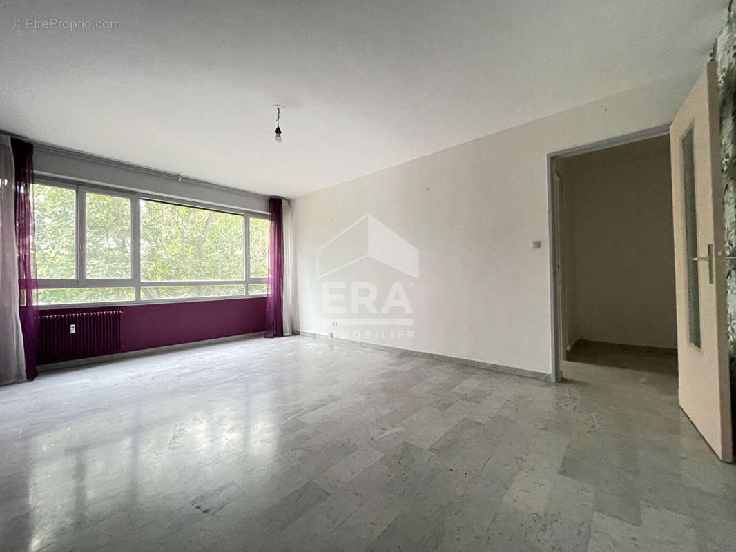 Appartement à MARSEILLE-12E