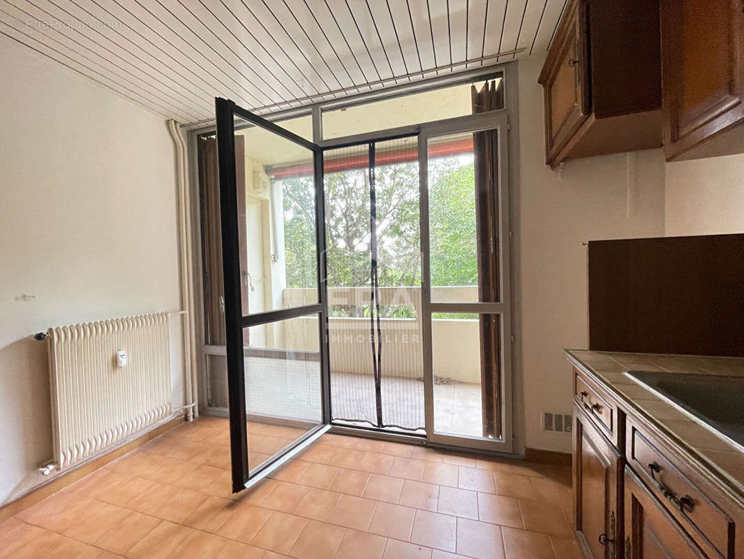 Appartement à MARSEILLE-12E