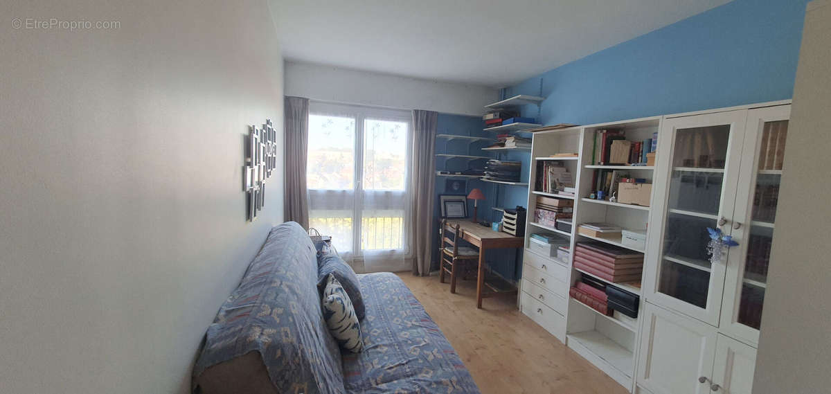 Appartement à BOURG-LA-REINE