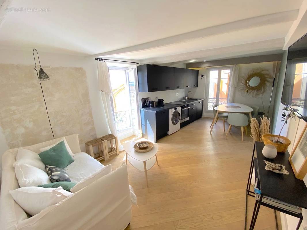 Appartement à VILLEFRANCHE-SUR-MER