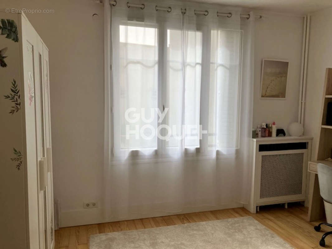 Appartement à COLOMBES