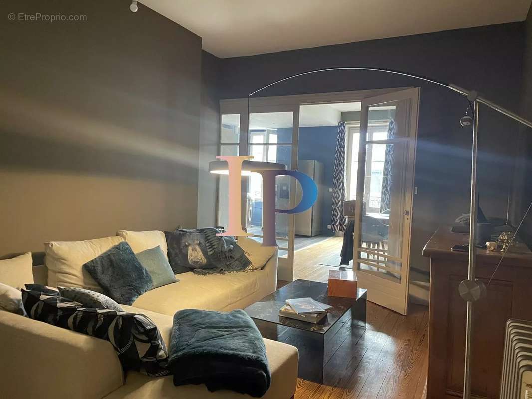 Appartement à CHARLIEU