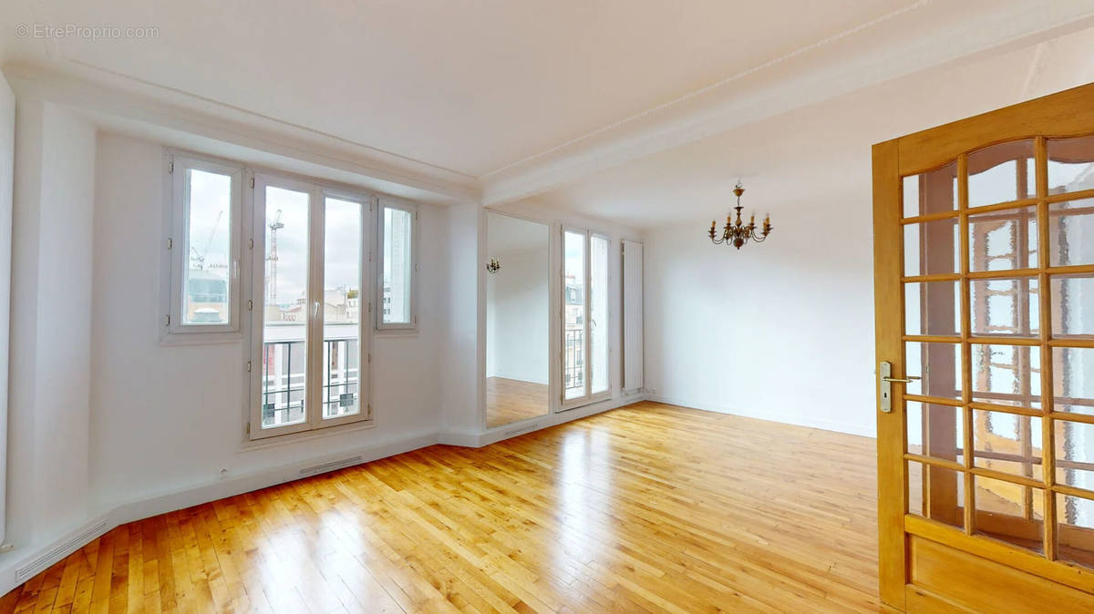 Appartement à PARIS-15E