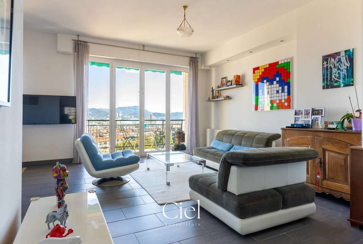 Appartement à MARSEILLE-6E