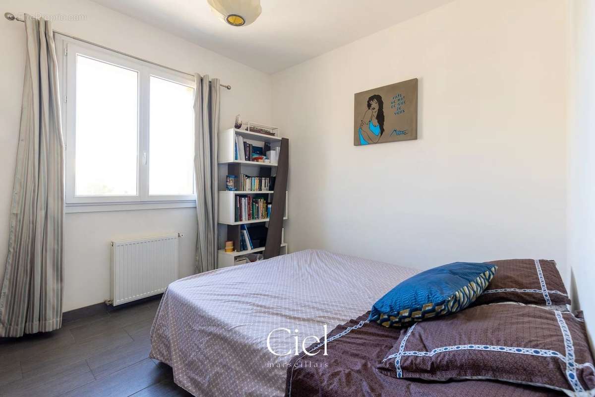 Appartement à MARSEILLE-6E