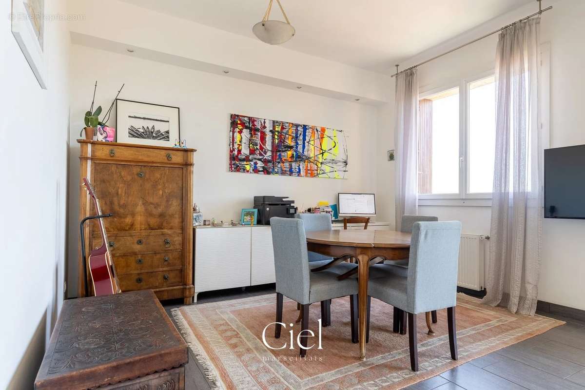 Appartement à MARSEILLE-6E