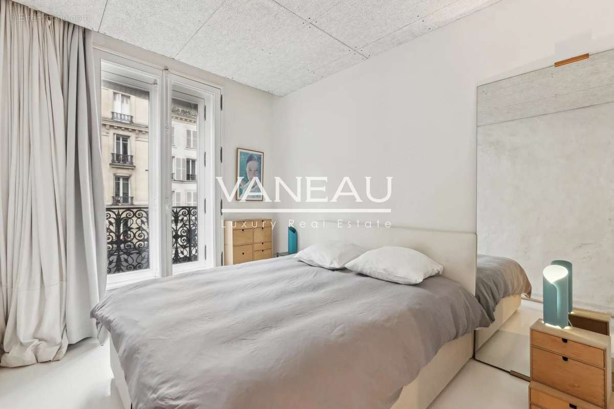 Appartement à PARIS-10E