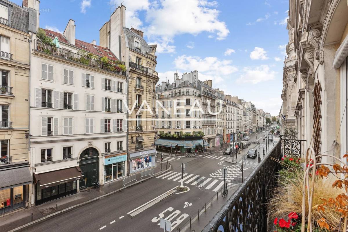 Appartement à PARIS-10E