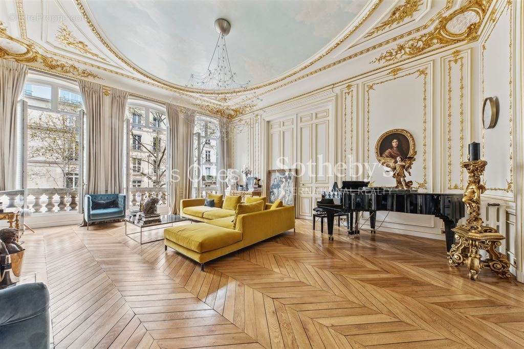 Appartement à PARIS-7E