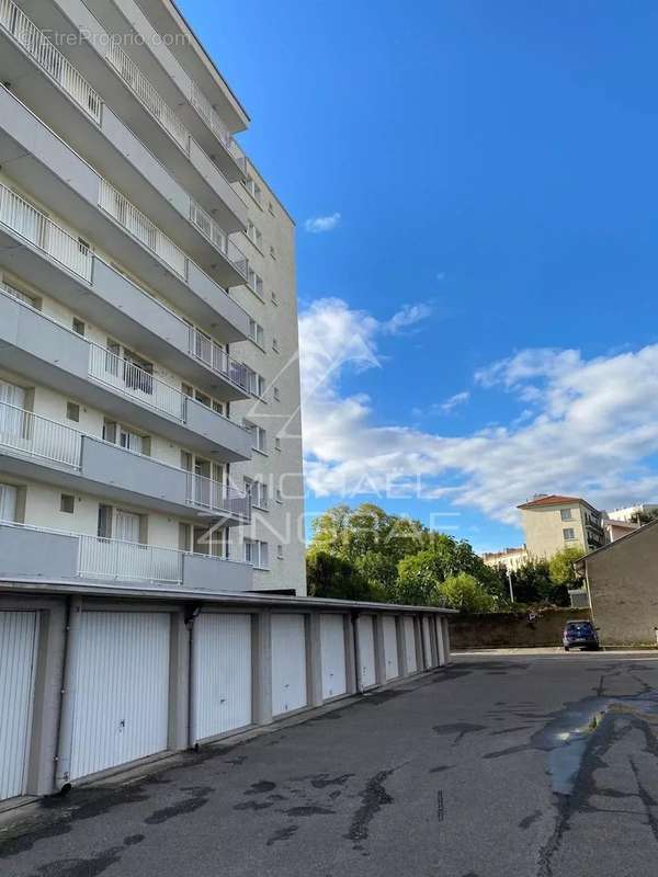 Appartement à LYON-5E