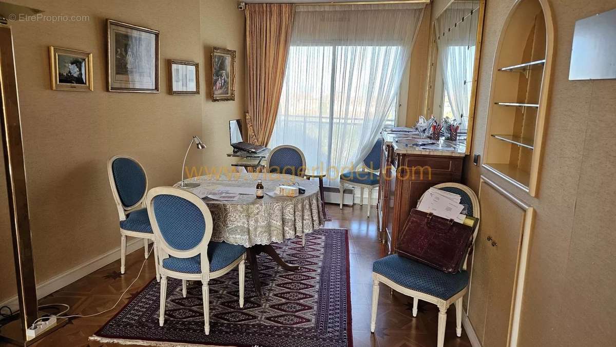 Appartement à SAINT-CLOUD