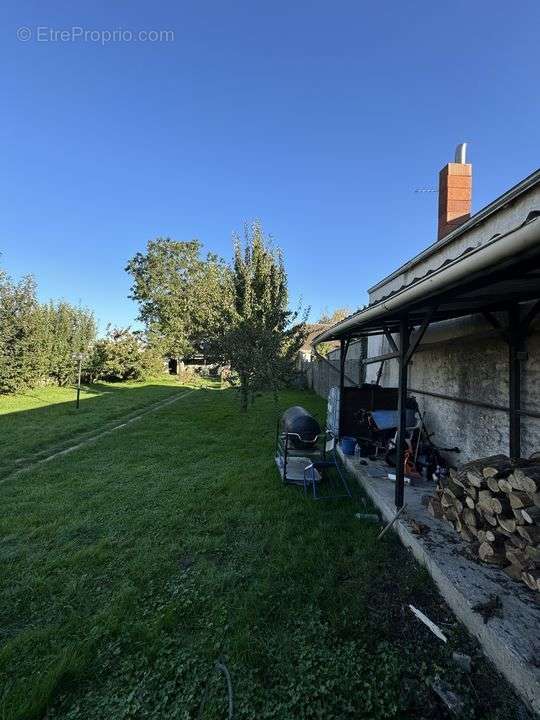 maison familiale, sous sol total, grand terrain, 4 chambres, - Maison à ENGENVILLE