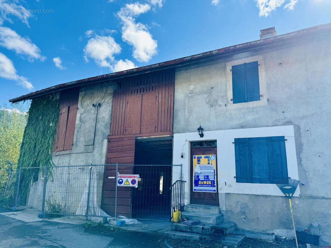 ferme (3) - Appartement à ARCHAMPS