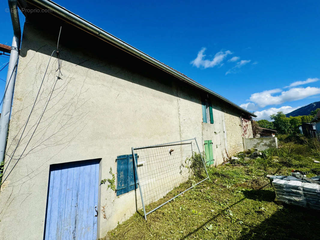 ferme (8) - Appartement à ARCHAMPS