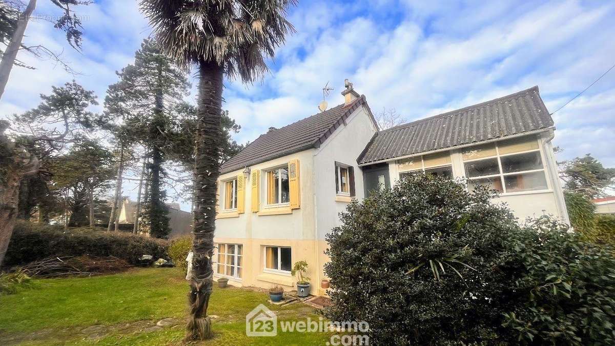 Belle maison bien située et au calme - Maison à DENNEVILLE