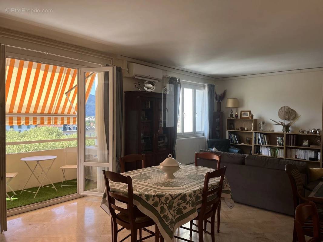 Appartement à AIX-LES-BAINS