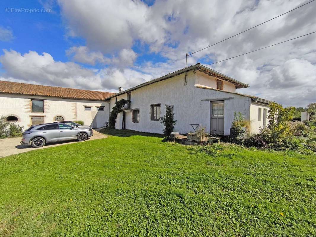 Maison à SAINT-TRIVIER-SUR-MOIGNANS