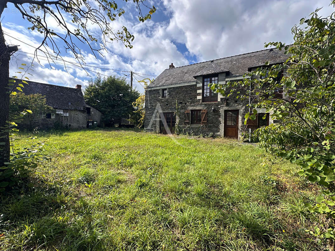 Maison à JUIGNE-SUR-LOIRE