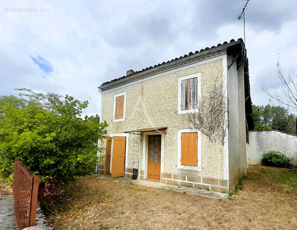 Maison à VILLENEUVE-DE-MARSAN