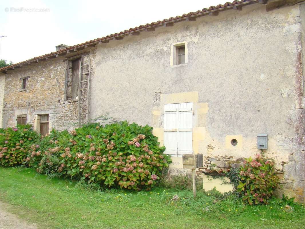 Maison à ROMAGNE