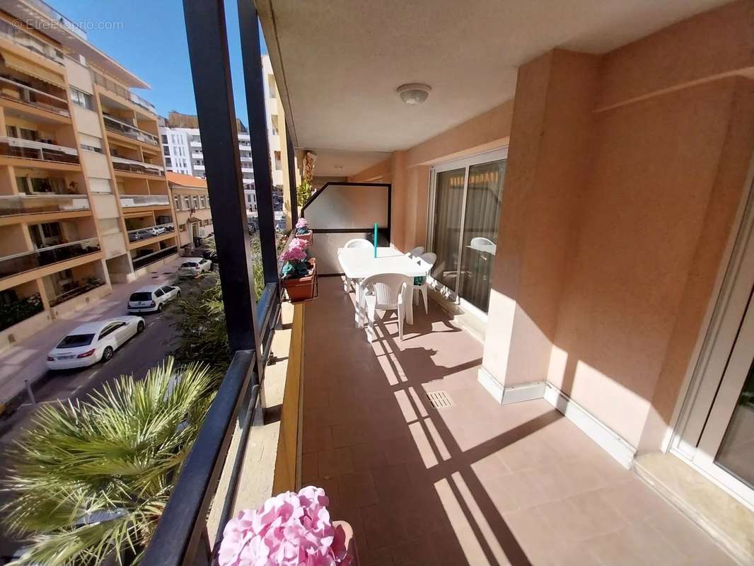 Appartement à MENTON