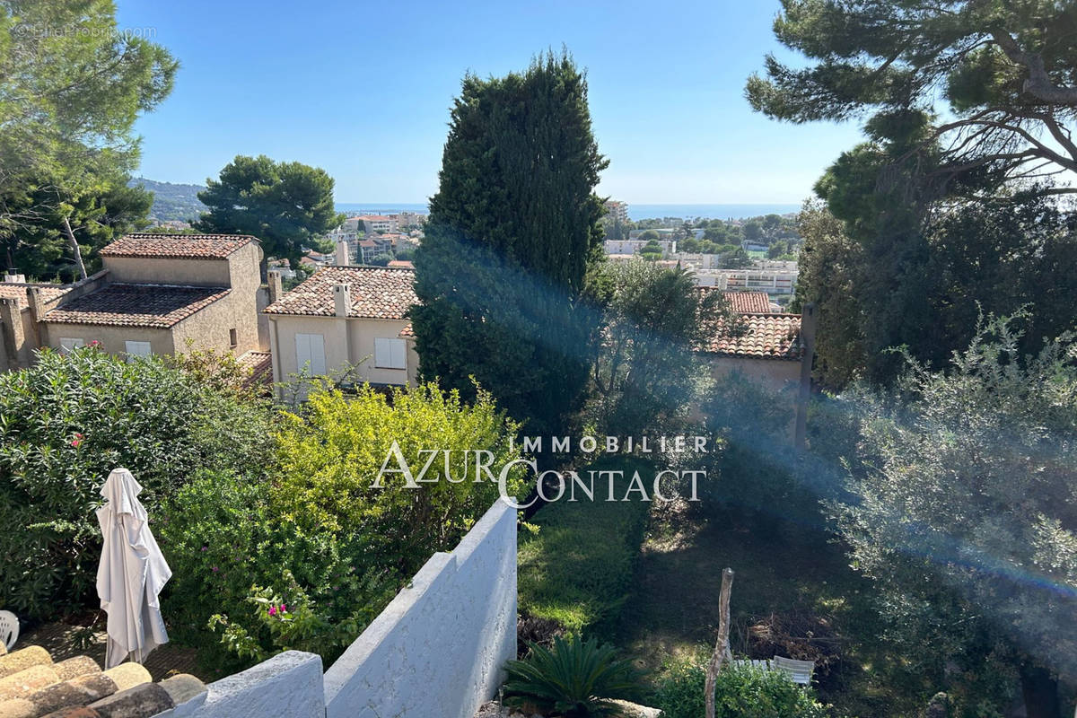 Maison à MOUGINS