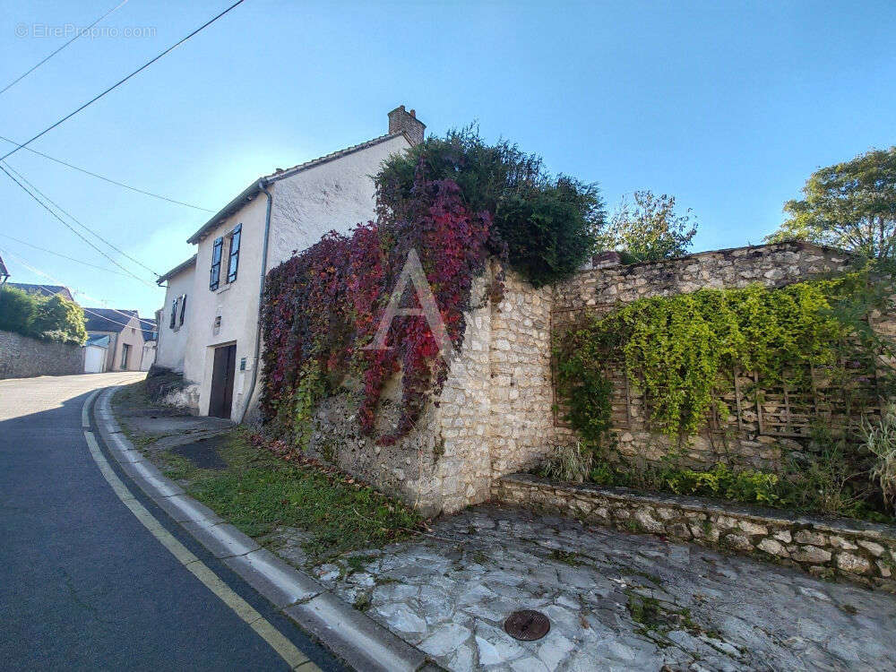 Maison à SAINT-GERVAIS-LA-FORET