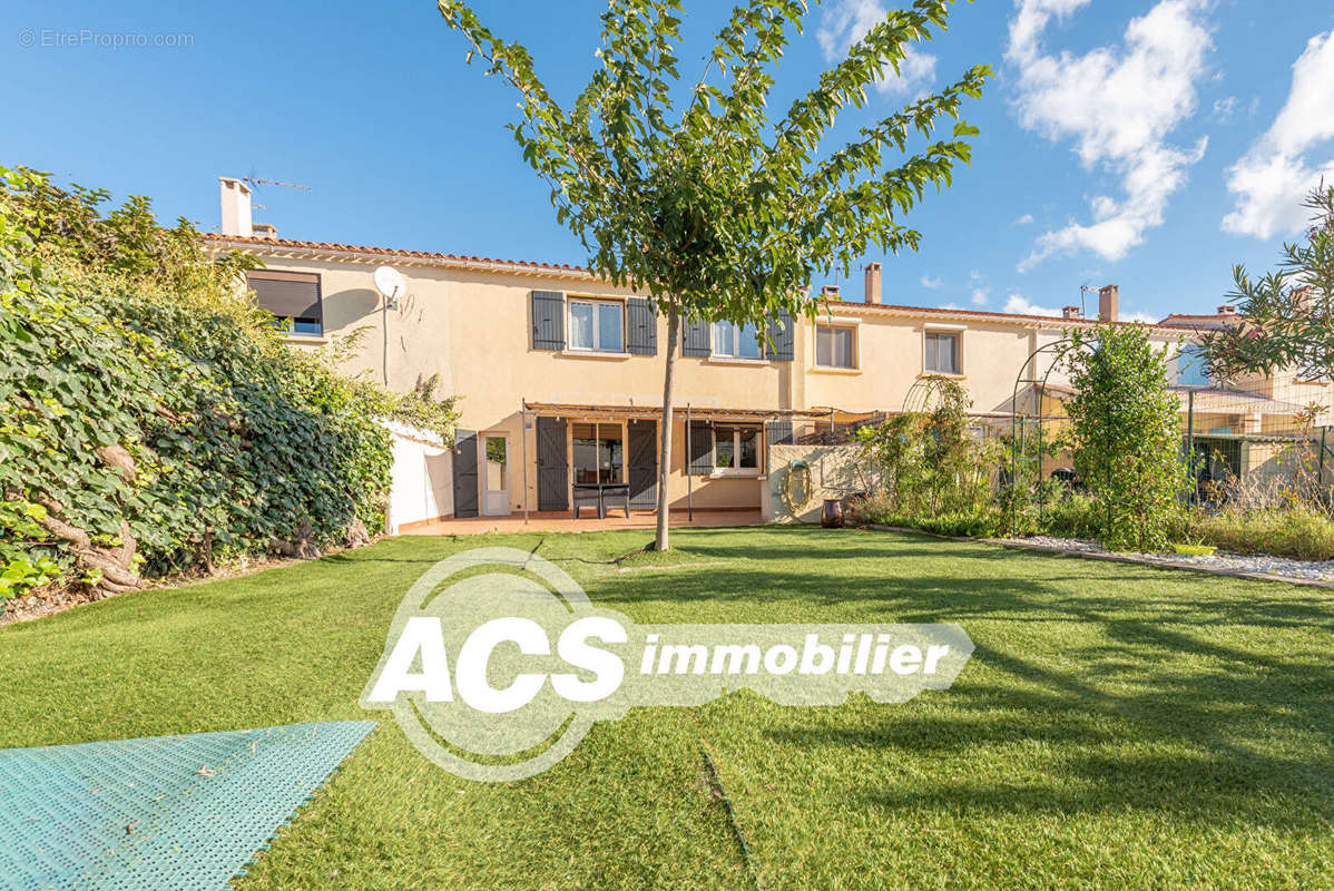 Maison à CHATEAUNEUF-LES-MARTIGUES