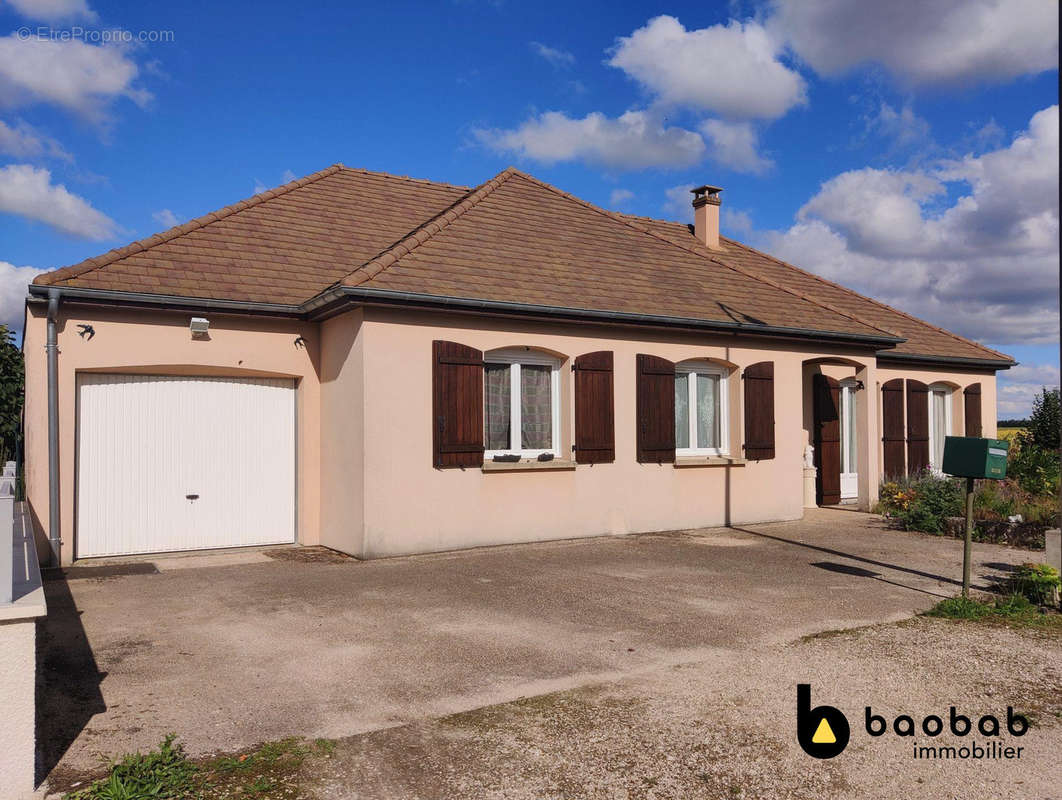 Maison à MALESHERBES