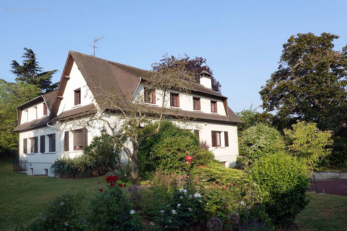 Maison à MANTES-LA-VILLE