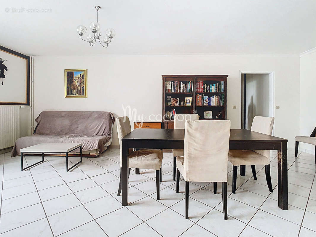 Appartement à RILLIEUX-LA-PAPE