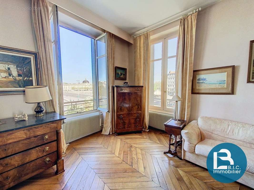 Appartement à LYON-7E